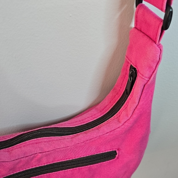 Kavu Hot Pink Canvas Shoulder Crossbody Bag Adjustable Strap Front Zip Pockets - Picture 7 of 16